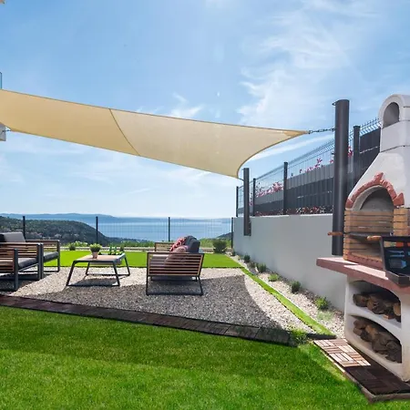 Apartment Visum Labin *